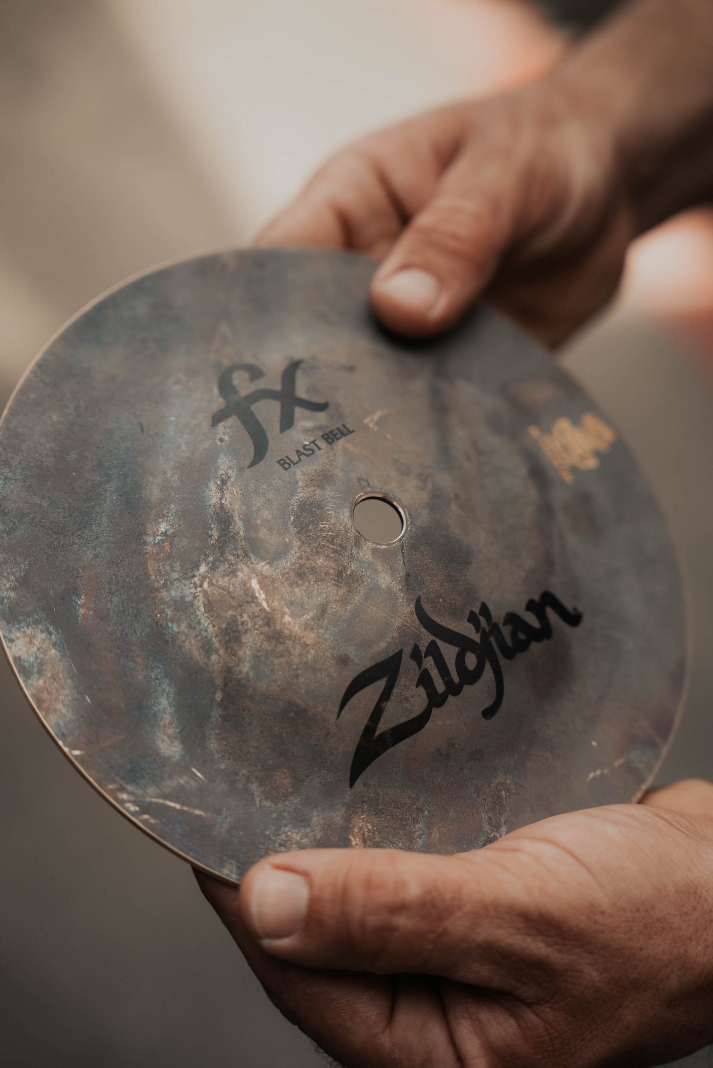 Matt Greiner firmó la campana Zildjian FX Blast 