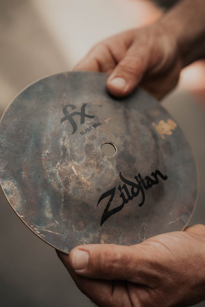 Matt Greiner firmó la campana Zildjian FX Blast 